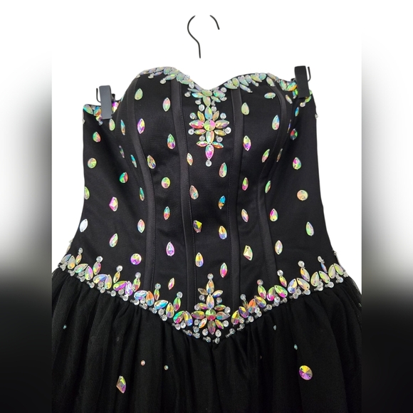 Masquerade gown size 8 brand new - Picture 9 of 16